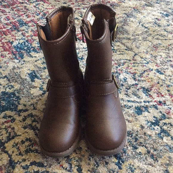 Girls Carter’s brown boots - Picture 3 of 5